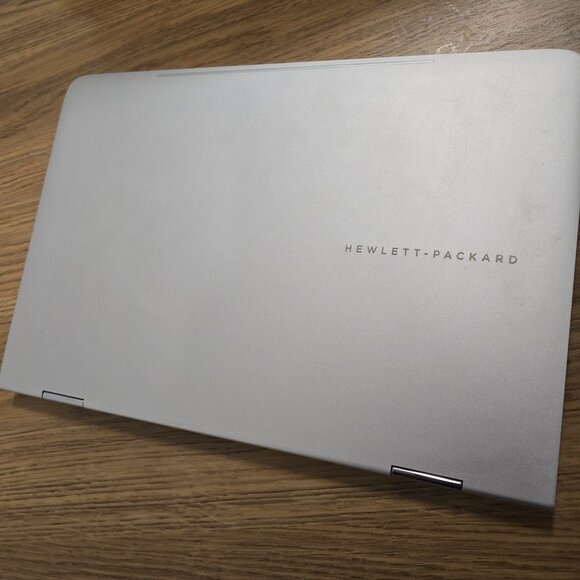 HP Spectre 13.3 in (256gb, Intel Core i7-6500U, 8gb Ram) Windows laptop/Tablet - Picture 6 of 6